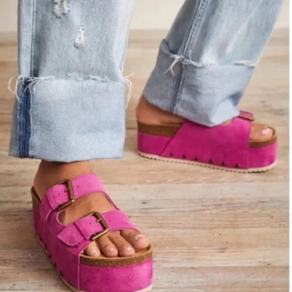 Free People x Intentionally Blank Rule Breaker Platform Suede Sandals Sz 7 NIB - Picture 1 of 16
